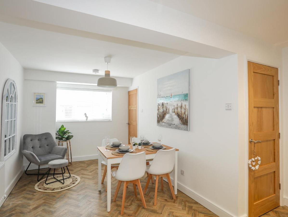 A Mor Apartment Llanfairpwllgwyngyll Ngoại thất bức ảnh