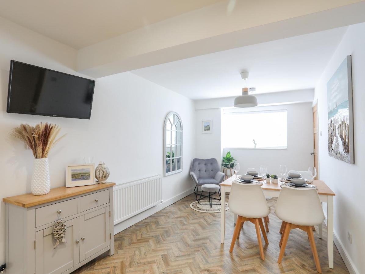 A Mor Apartment Llanfairpwllgwyngyll Ngoại thất bức ảnh