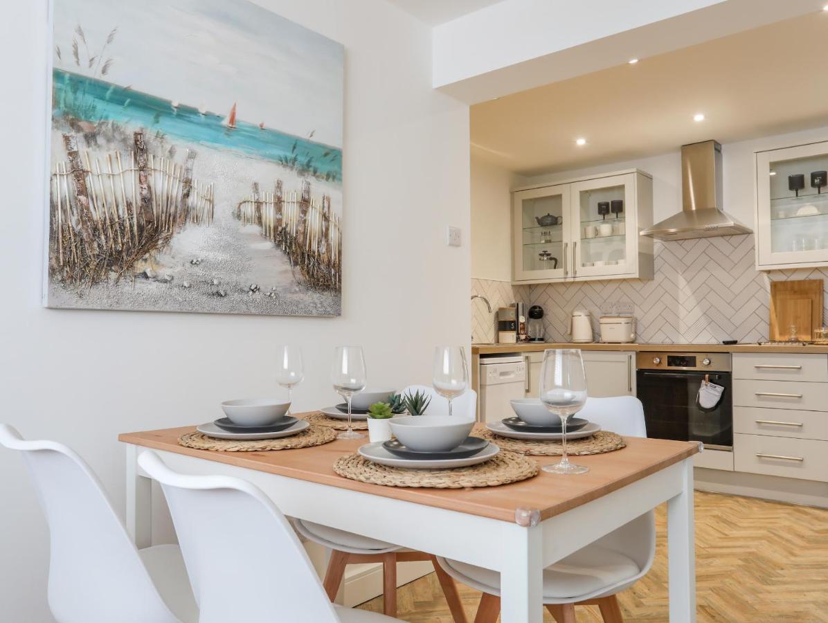 A Mor Apartment Llanfairpwllgwyngyll Ngoại thất bức ảnh